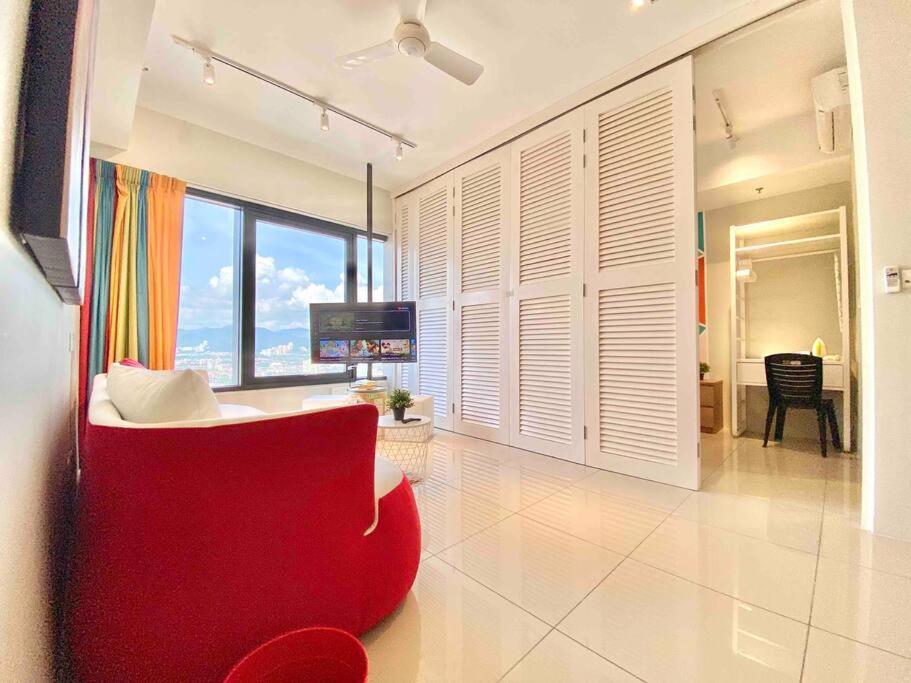 Tropicana 218 Macalister #Wondercolor #Infinity Pool #Georgetown #5Pax #2Br 2Bath #1King 1Queen 1Single #Quality Well Maintained #Private Host Exterior photo
