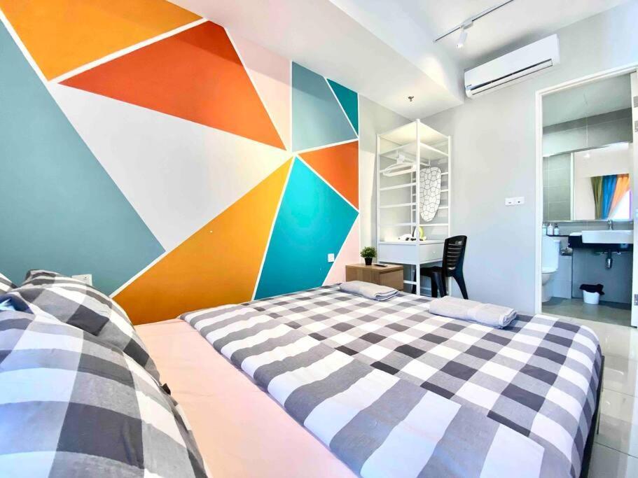 Tropicana 218 Macalister #Wondercolor #Infinity Pool #Georgetown #5Pax #2Br 2Bath #1King 1Queen 1Single #Quality Well Maintained #Private Host Exterior photo