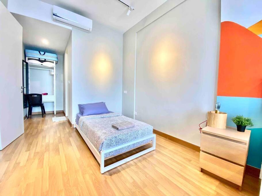 Tropicana 218 Macalister #Wondercolor #Infinity Pool #Georgetown #5Pax #2Br 2Bath #1King 1Queen 1Single #Quality Well Maintained #Private Host Exterior photo
